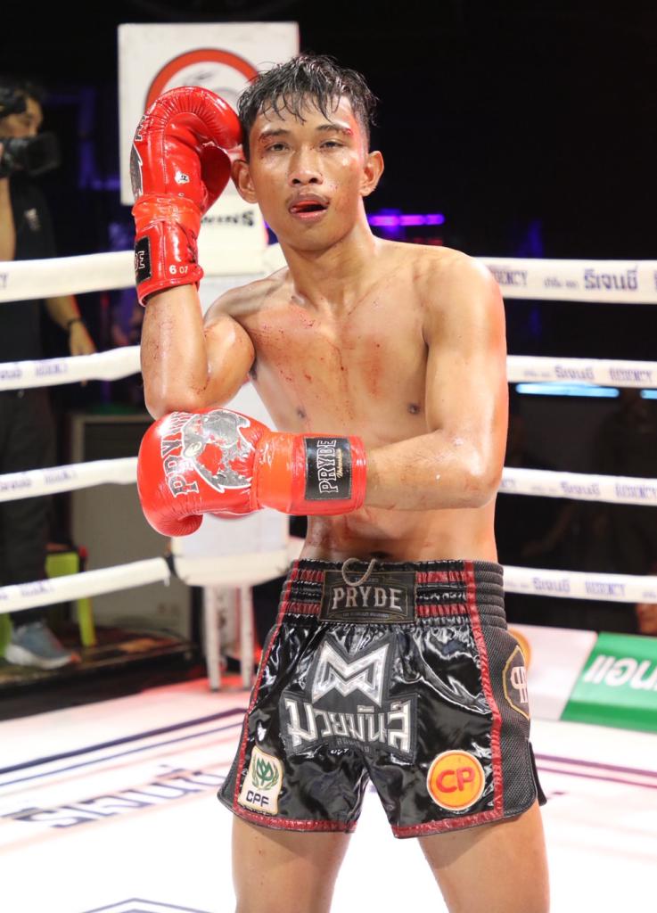 เพชรอนุรักษ์ เพชรประดับมวยไทย