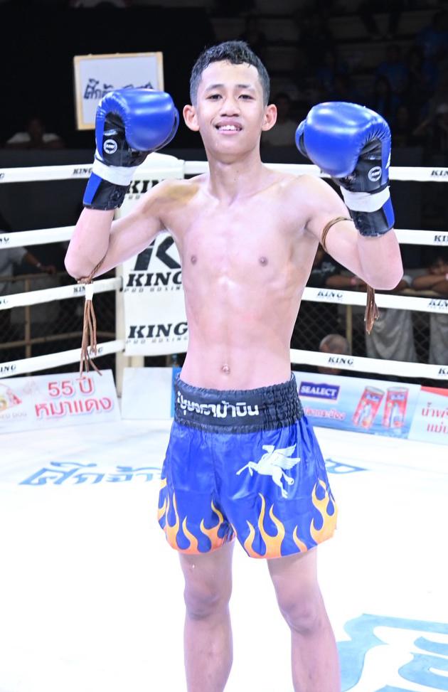 พันเอก พี.เค.แสนชัยมวยไทยยิม