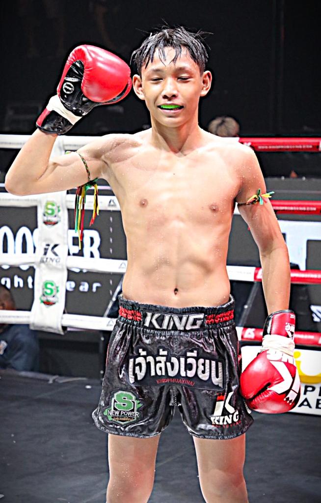 ดาวเด่น ลูกบ้านใหญ่