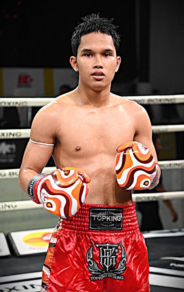 แสงตะวัน ส.พงษ์อมร