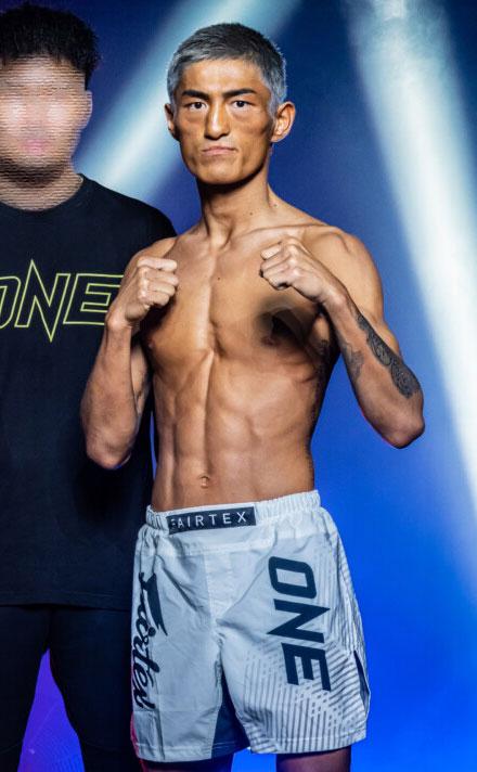 โทมะ คุโรดะ