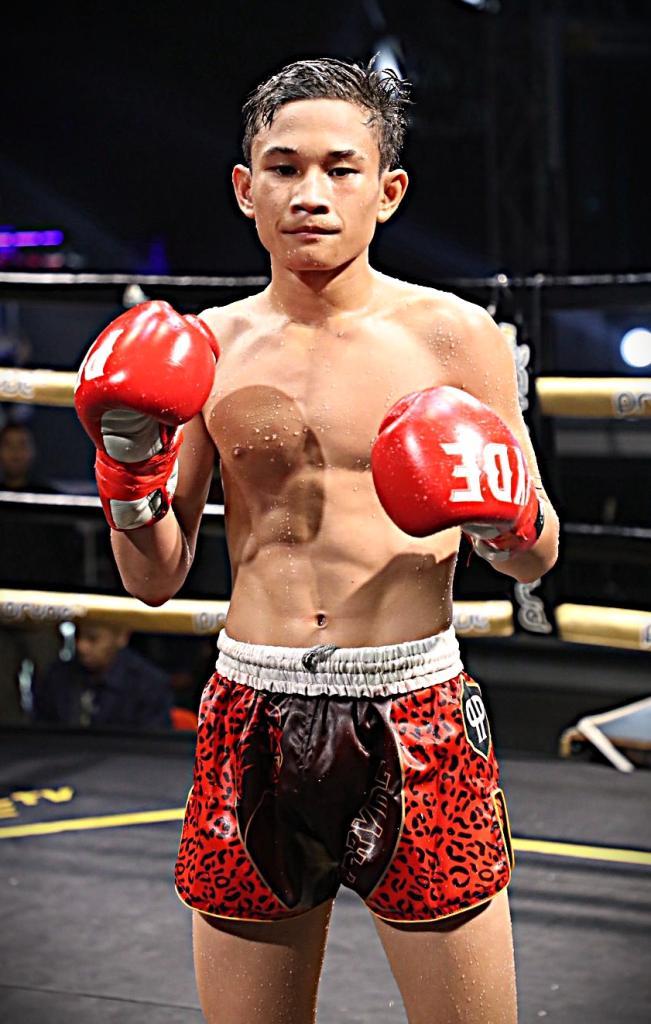 ยอดธีภพ แอ๊ดสันป่าตอง