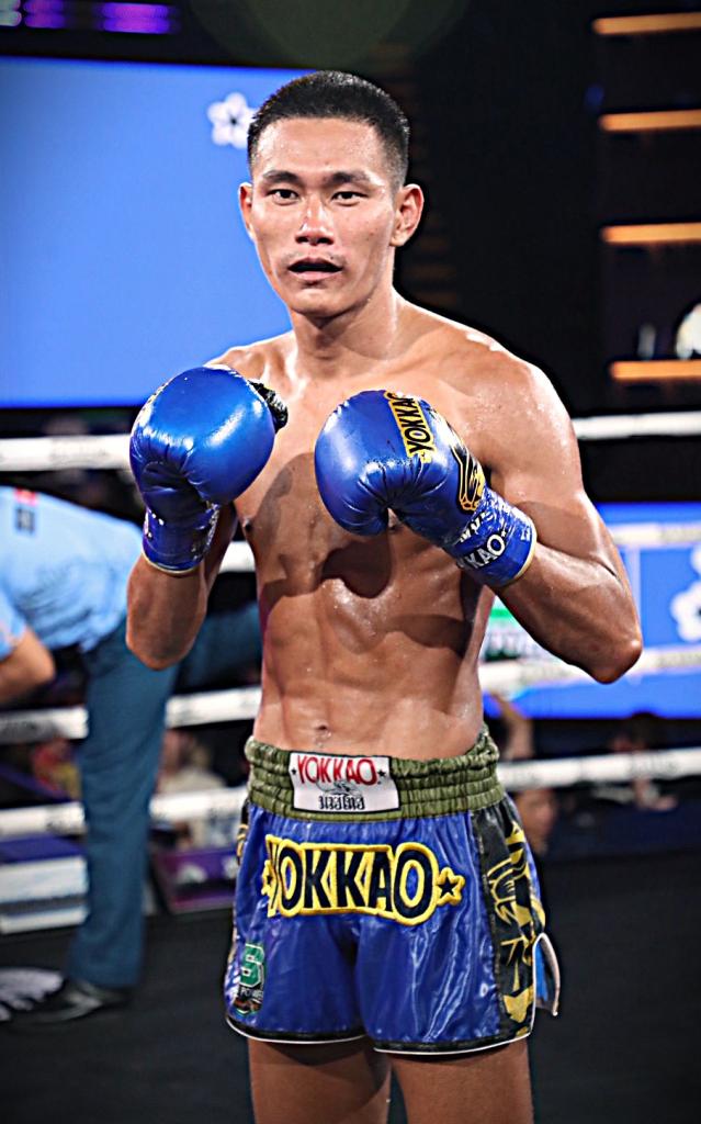 เลิศสิงห์ ธ.อ่างทอง