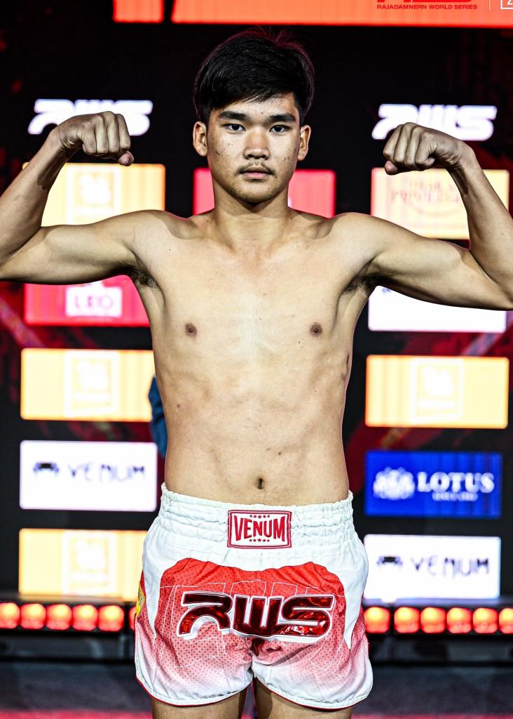 หยกบูรพา ส.ส.มานิตย์ชลบุรี