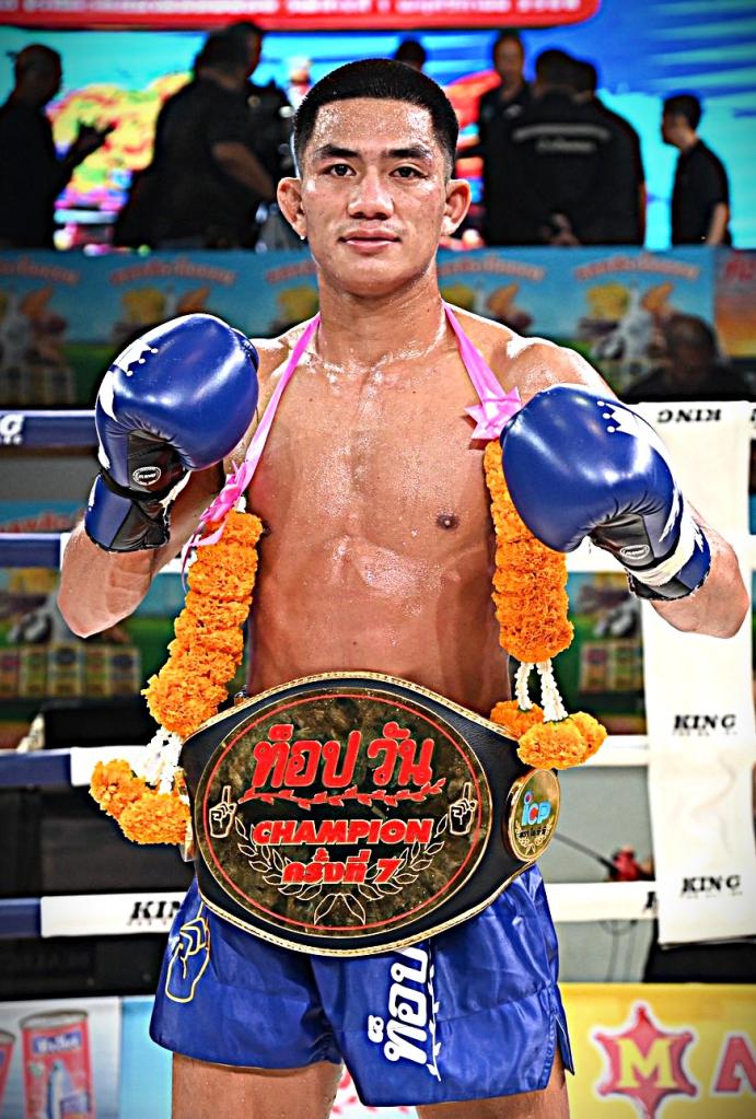 เผด็จศึก ต.แย้มสวน