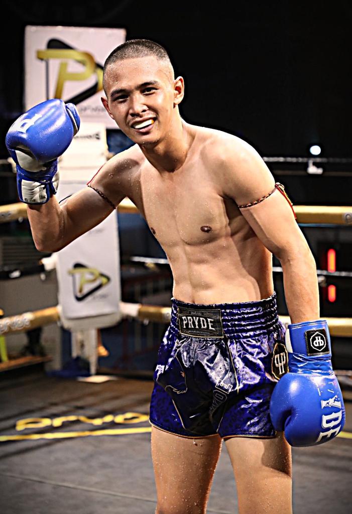 รุ่งเรืองเล็ก เกียรติฟ้าลิขิต