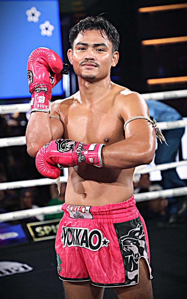 ศักดิ์ศรี ซุปเปอร์เล็กมวยไทย