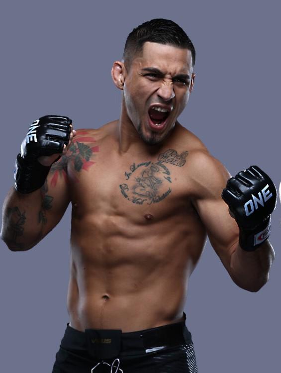 จิลเบิร์ต นาคาทานี