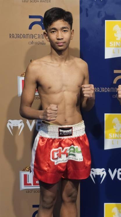 เมฆพยัคฆ์ หยกขาวแสนชัยมวยไทย