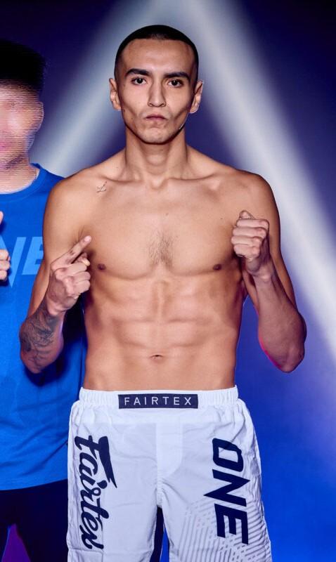 อานัวร์ ซิสเนรอส