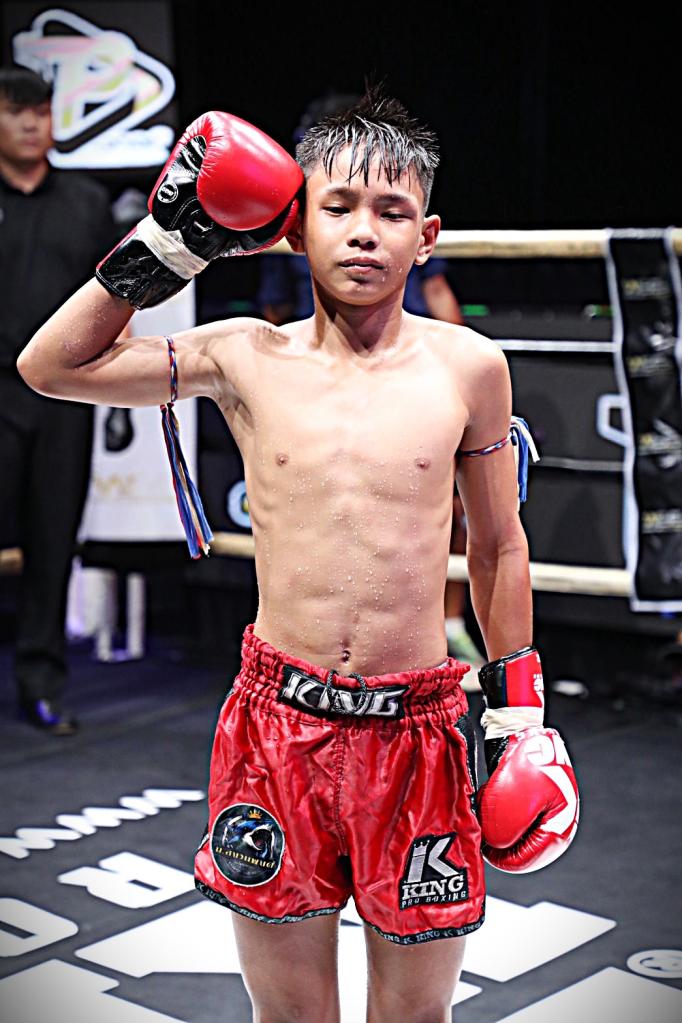 กุมารทอง ท.ย่านดินแดง