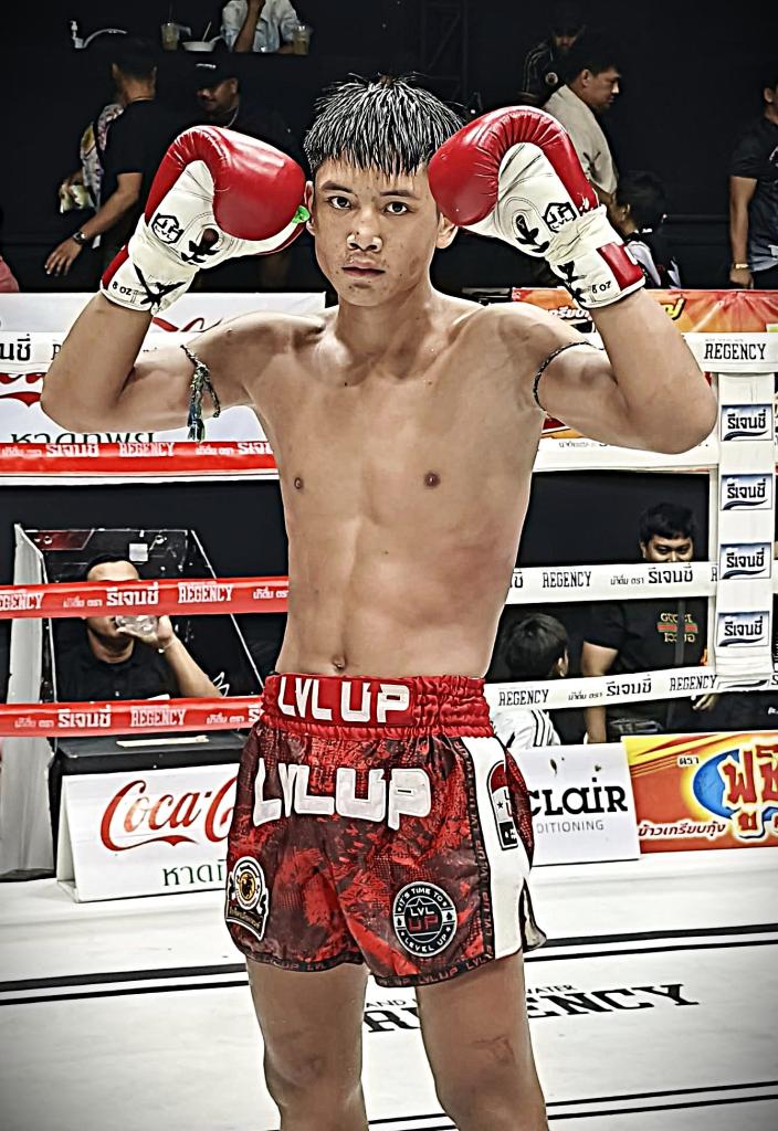 เจริญโท บุญลานนามวยไทย