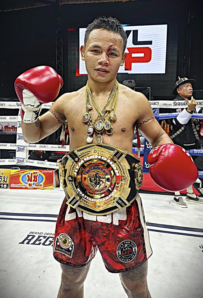 หลานย่าแก้ว ก็อตชี้มวยชอบ