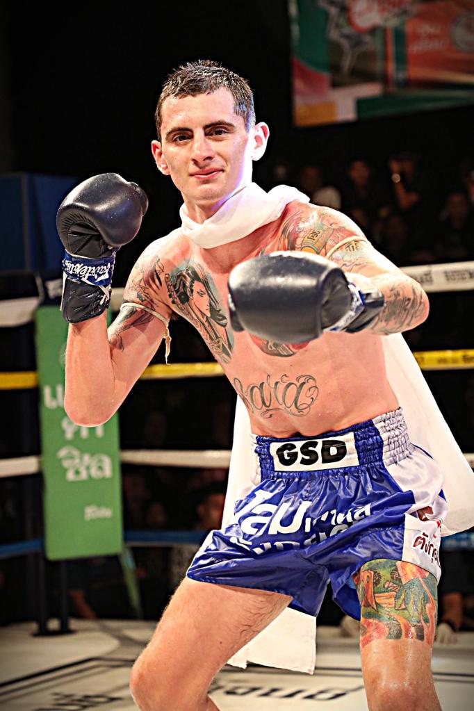 อเล็กซ์ จิตรเมืองนนท์