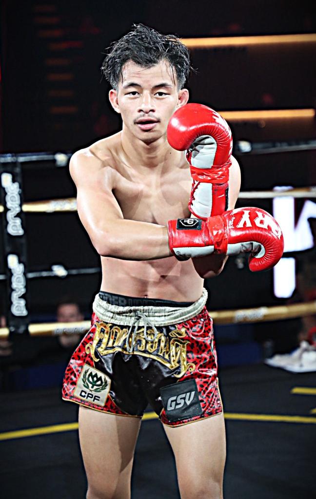 บักโนว่า บางแสนไฟท์คลับ