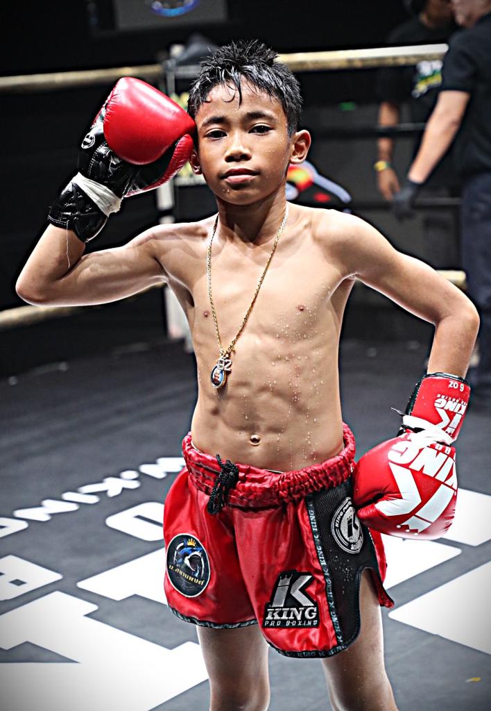 เพชรการะเกตุ ก.วุฒิชัย