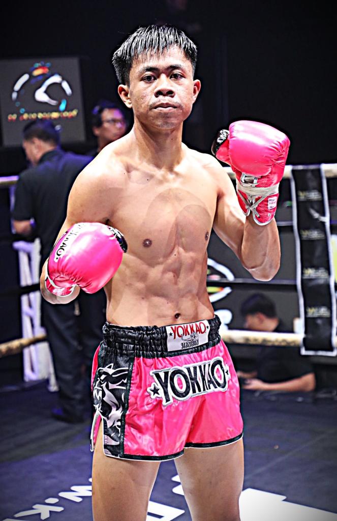 แก่นเพชร เกียรติจันทร์เขียว