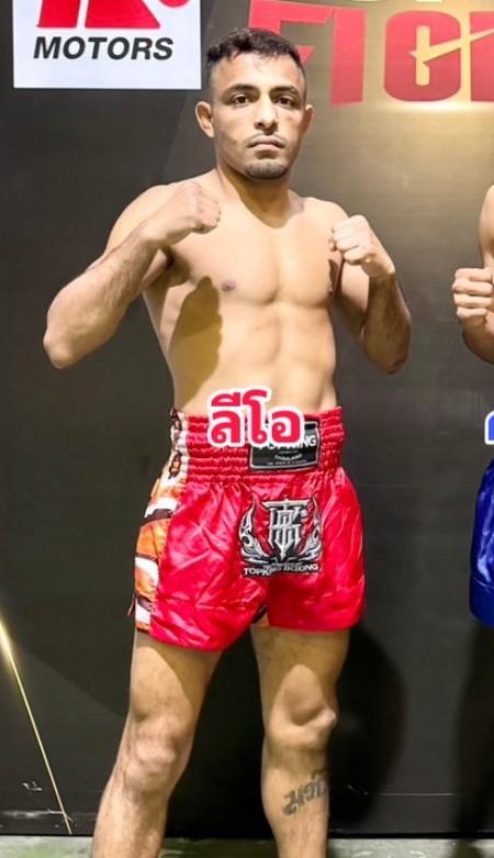 ลีโอ แฟมิลี่มวยไทย