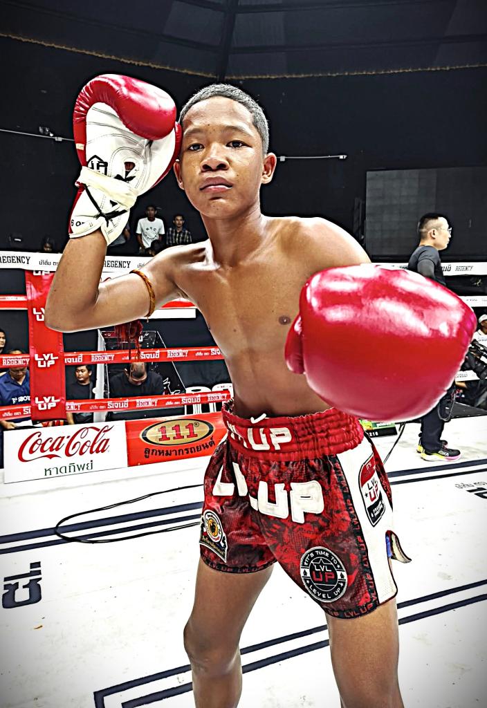 มนตรีน้อย เพชรสุภานันท์