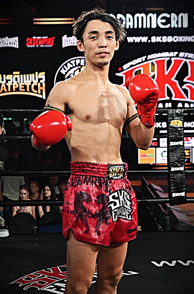 รินทาโร่ BOM สปอร์ตยิม