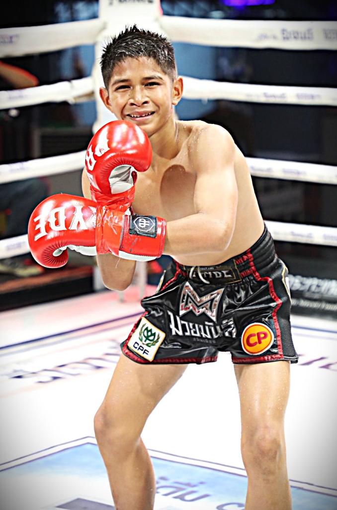 ยอดโพธิ์ทอง ภ.หลักบุญ