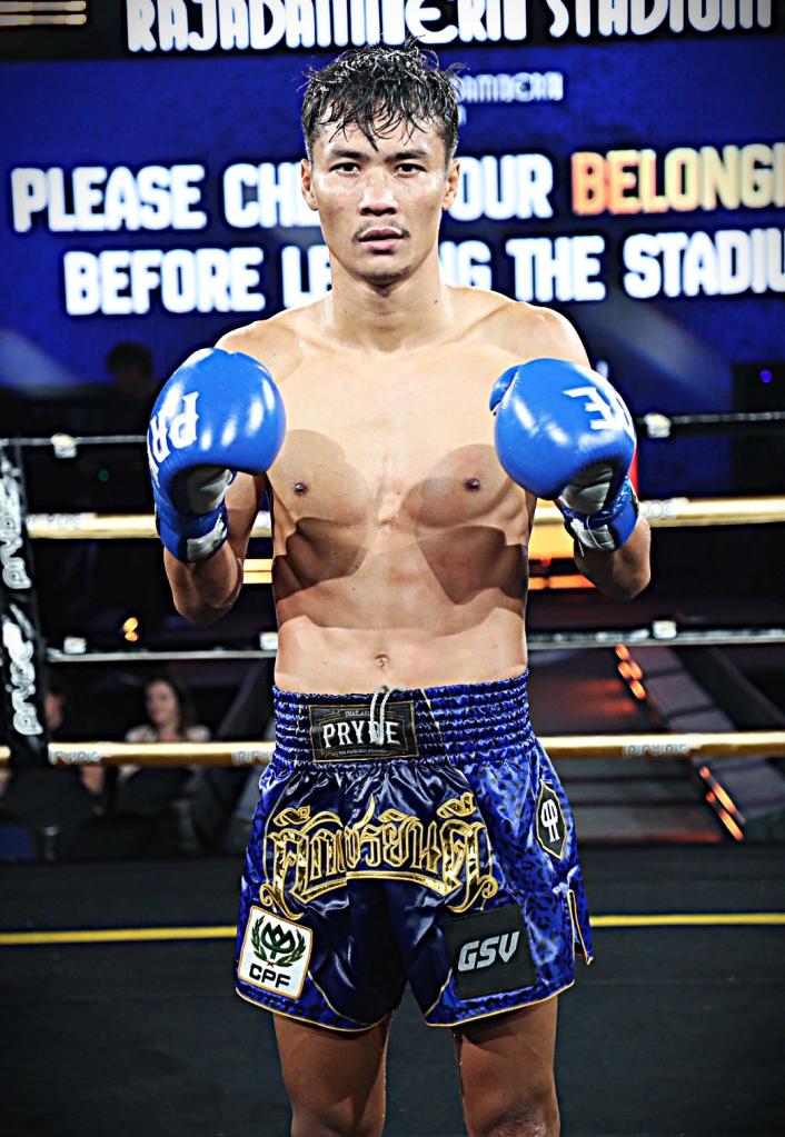 ธงน้อย ว.สังข์ประไพ