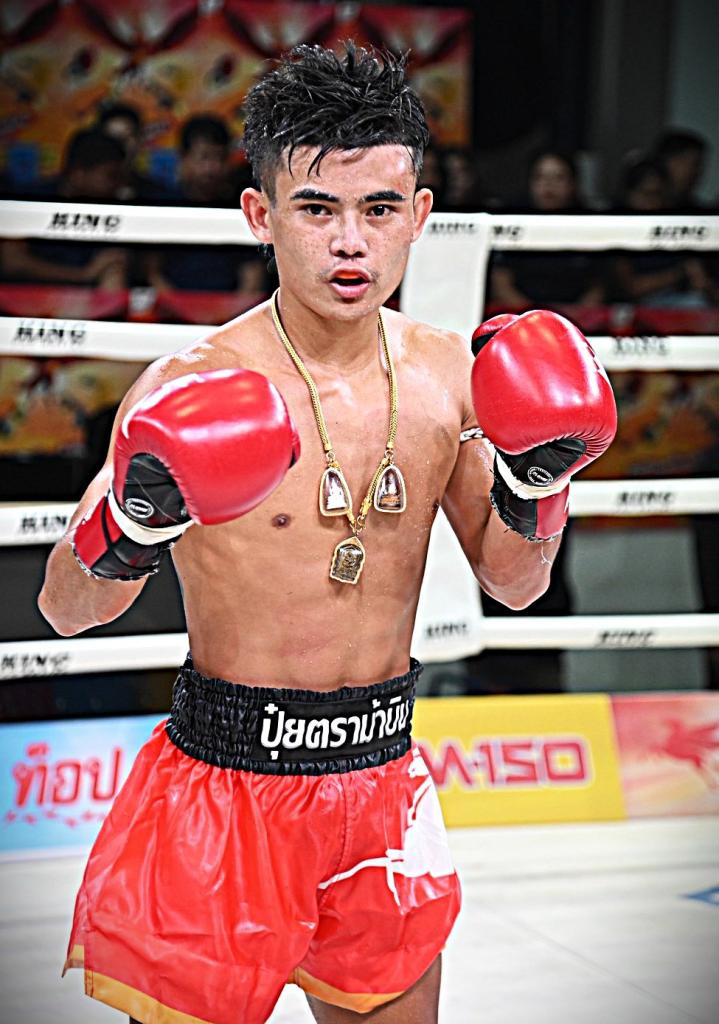 เพชรก้องฟ้า วันของโอม.WKO