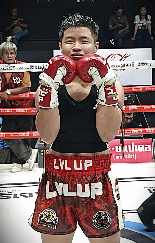 น้องใหม่ จิตรเมืองนนท์