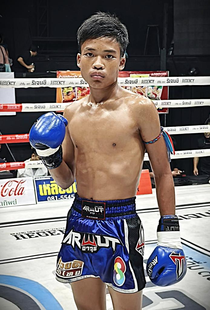 เพชรเอก อัศวินมือถือ