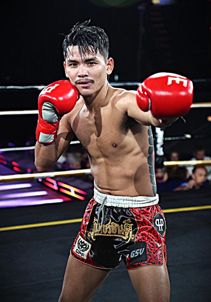 เสาโท อ.อัจฉริยะ