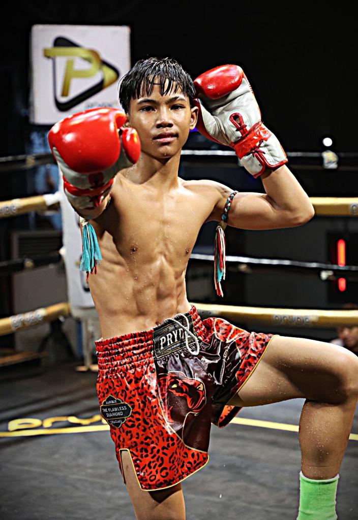 เทียนทอง แดงรถดี