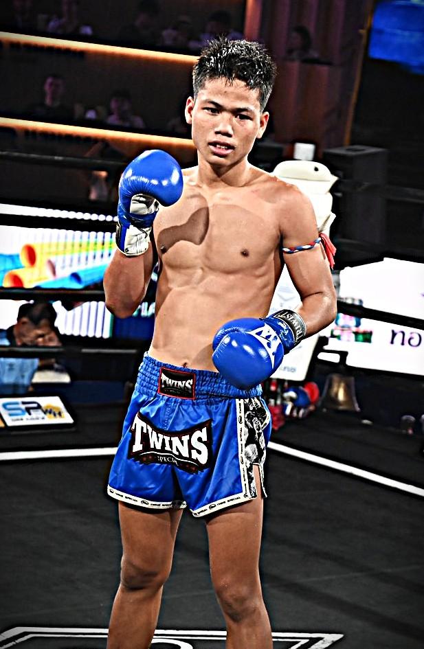 ศุกร์หน้า พยัคฆ์เมืองชล