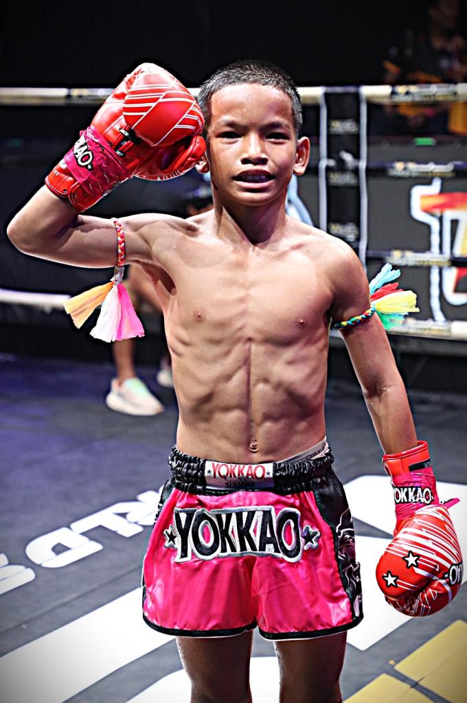 รถถังเล็ก ลูกนเรศวร