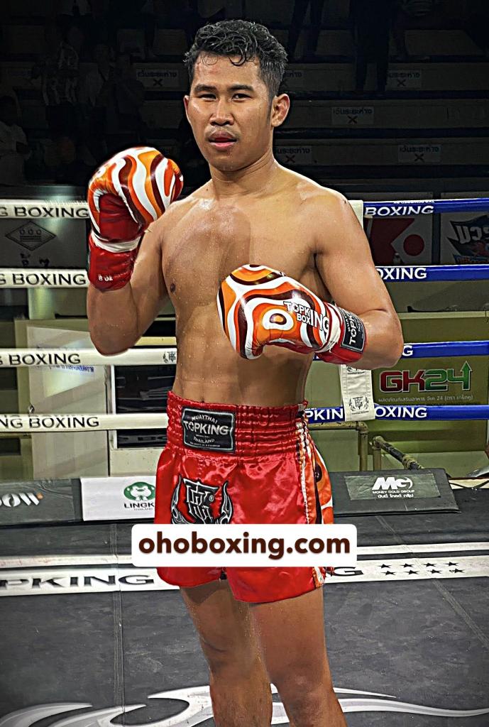 เพชรอัศวิน เกียรติชัชนันท์พรสมบูรณ์