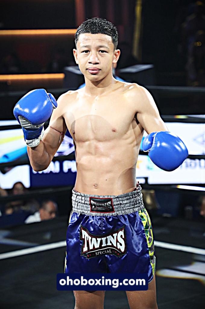 เพชรสิงห์ชัย มวยหูริทเสรีไทย