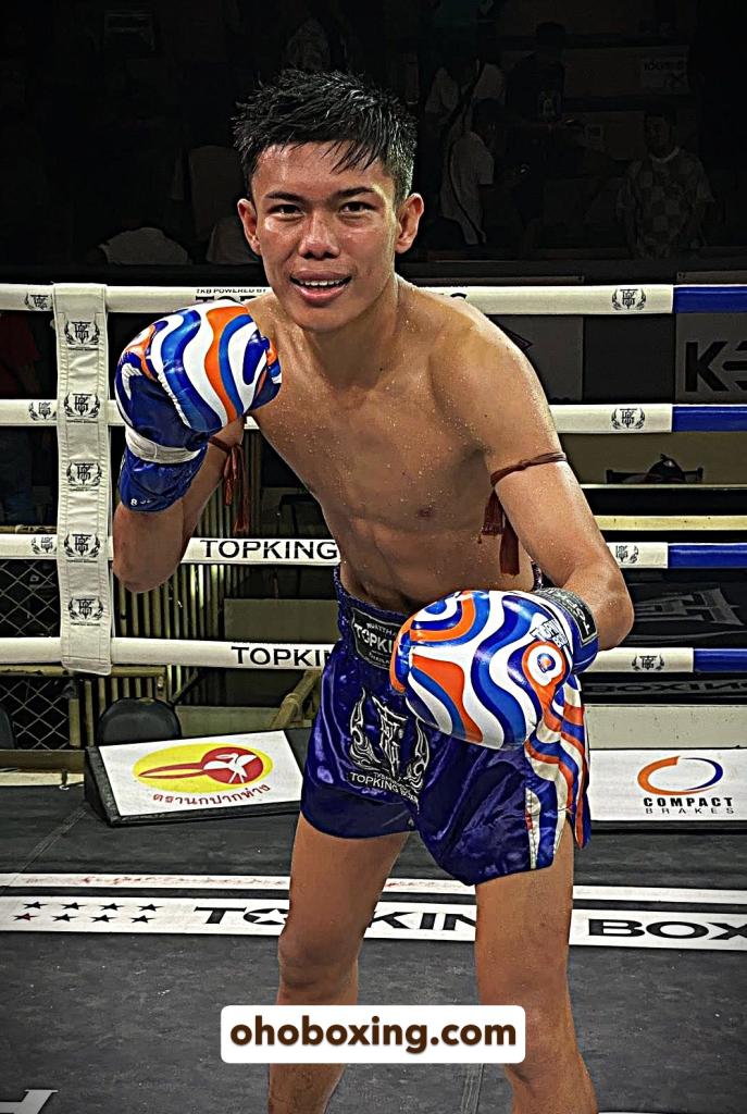 เด่นเมืองจันทร์ ป.มงคลอินทร์