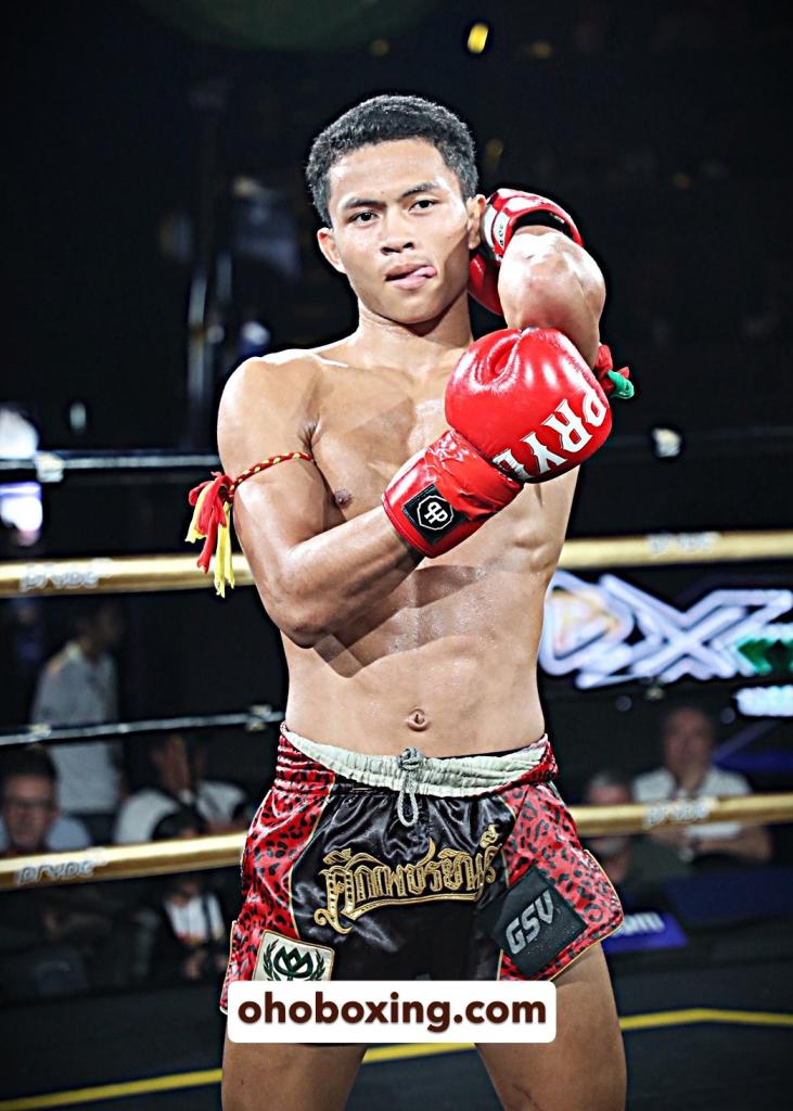 นิเชาว์ นุ้ยสี่มุมเมือง