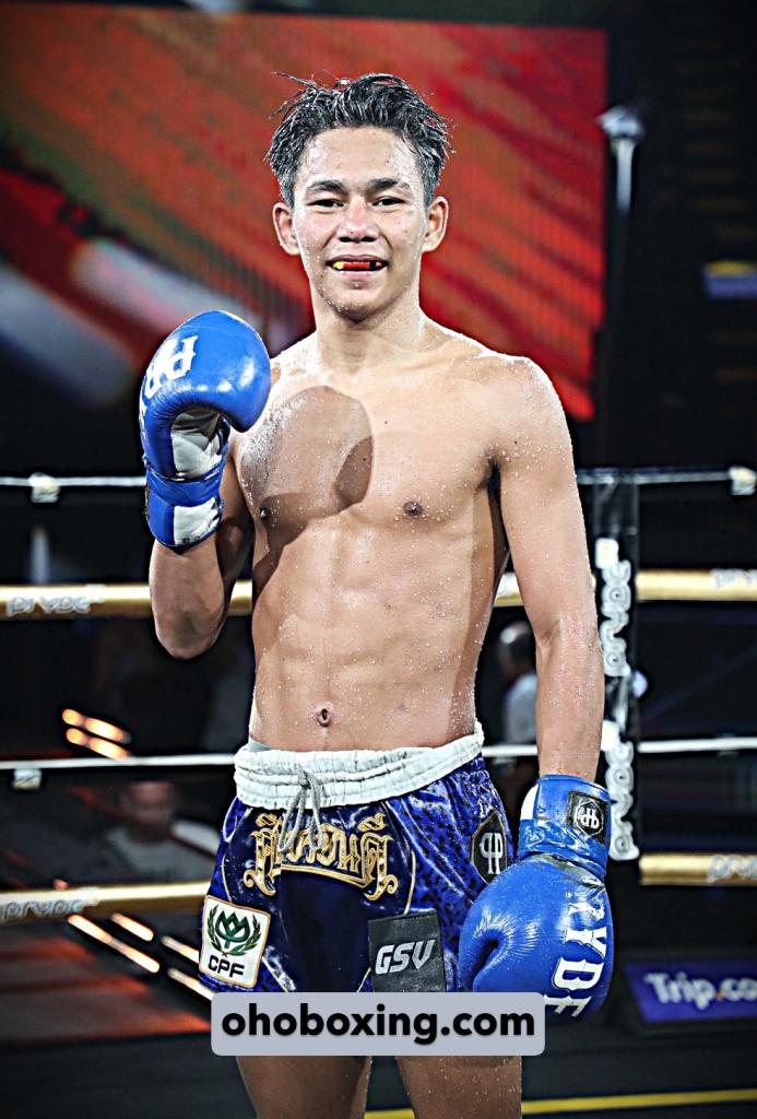 มังกรเหล็ก เปิ้ลนคร