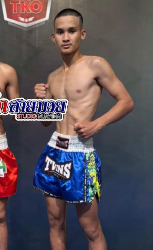 จอนเดียร์ ศิษย์ครูยศ