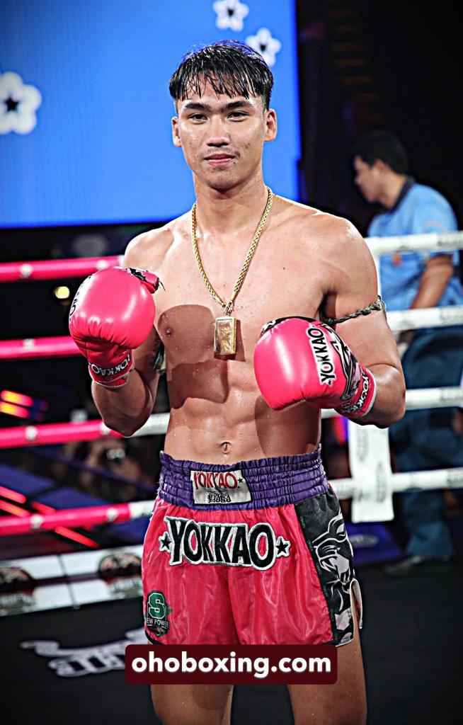 ชาติพยัคฆ์ ลานนาวอเตอร์ไซด์