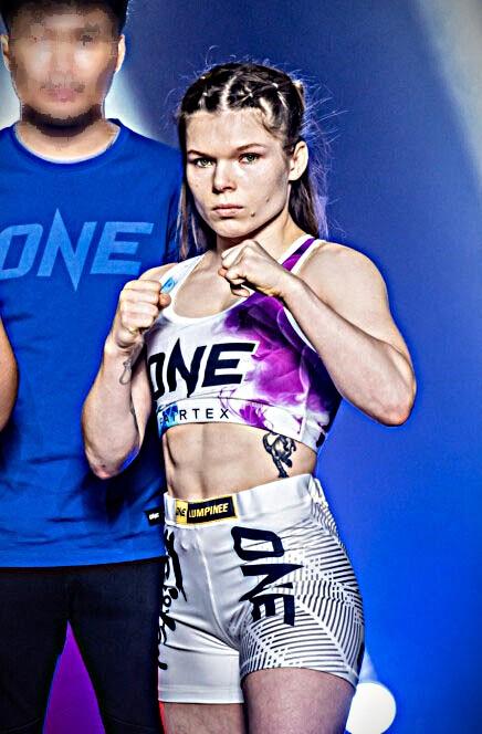 อาเลนา อิกนาเตวา