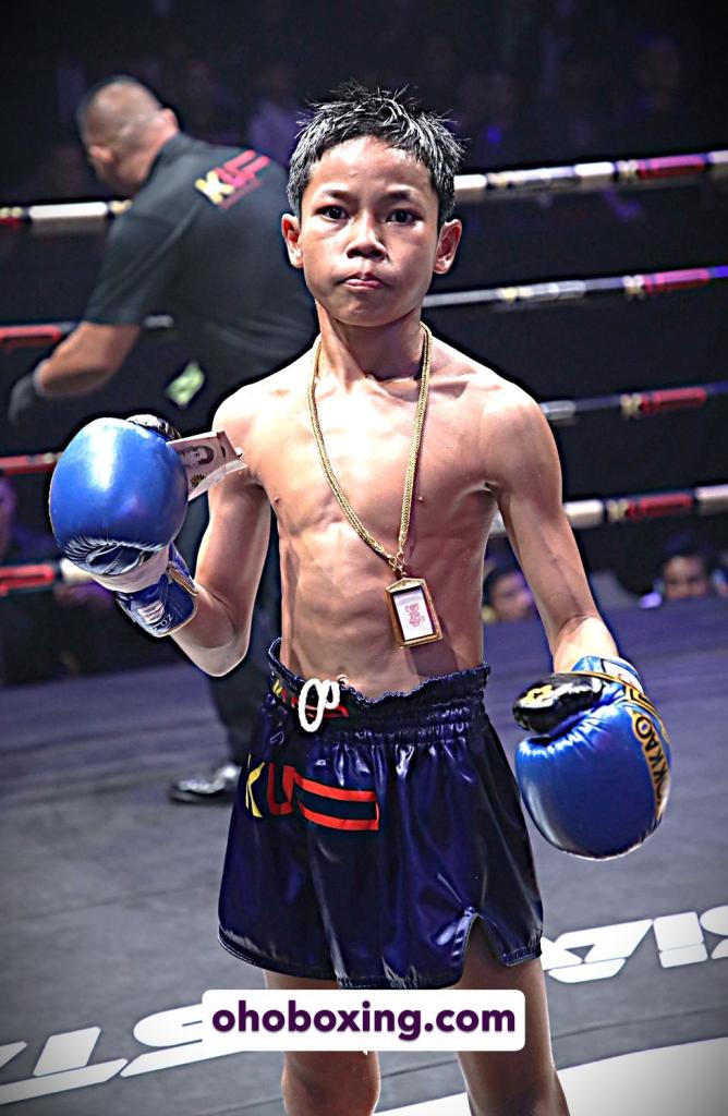 แสนเฮง ก.กลมเกลียว