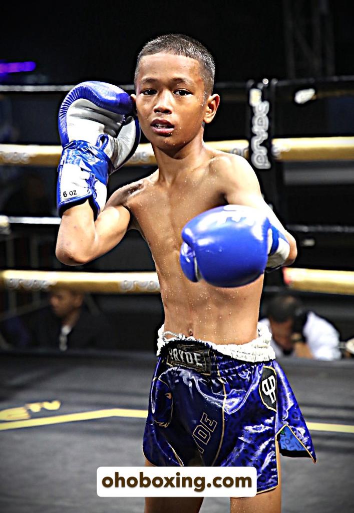 เพชรดำ เสี่ยแต๊กน้ำแข็งหลอด