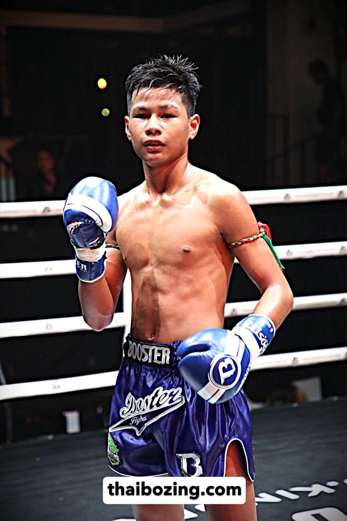 สายน้ำ รร.ปีกไม้มวยไทย