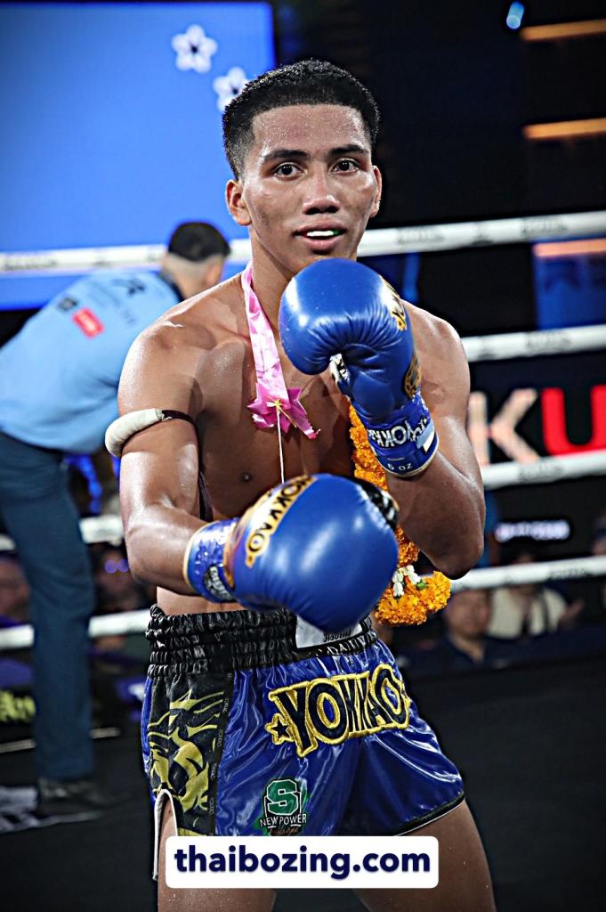 เพชรสุกใส พิทักษ์ทางหลวง