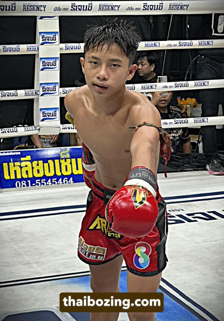 เหนือพยัคฆ์ ศิษย์เหนือธรณี