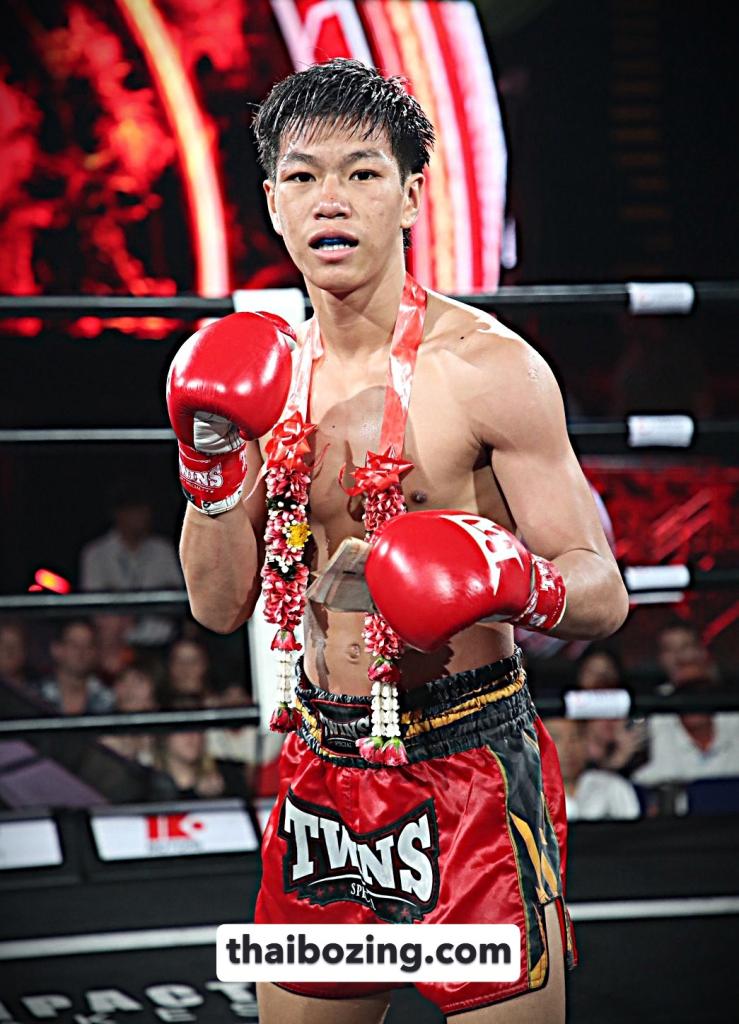 เจมส์บอน นวพลฟาร์มสุขกระบือไทย