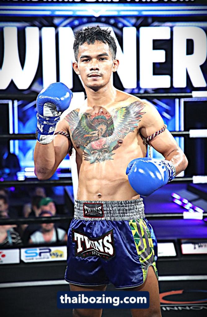 ชาติอนันต์ จ.อภิชาติมวยไทย