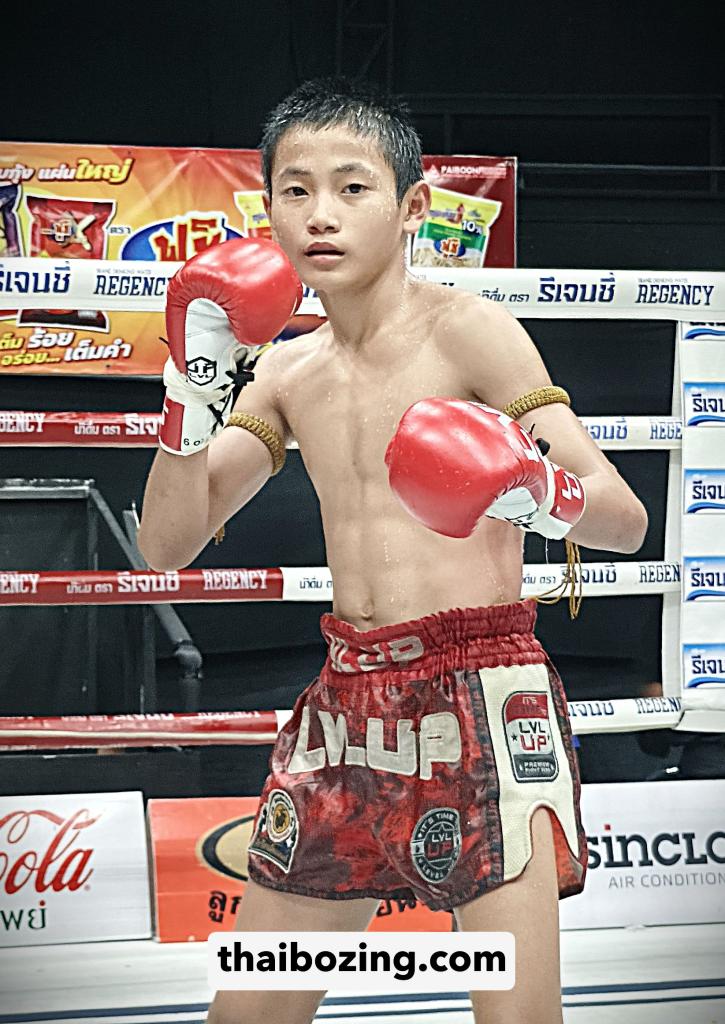 คมพยัคฆ์ น้ำดื่มพรศิริ