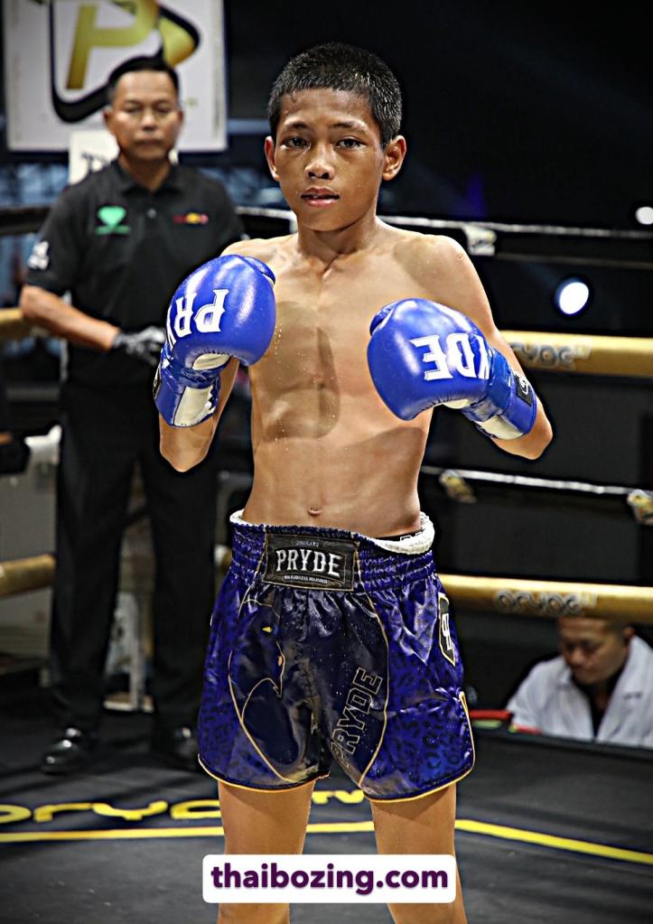 มงคลเดช โรงเรียนบ้านหนองแวง